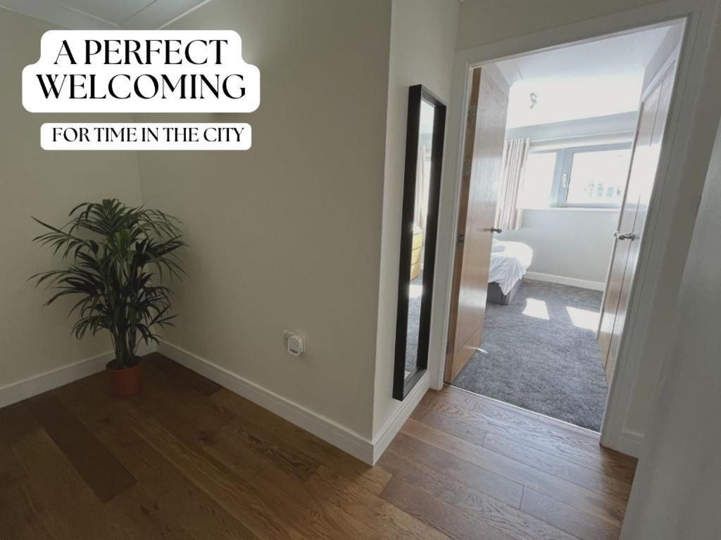 Ultra-Luxury City Centre 2 Bed Apartment, With Free Parking Cardiff Exterior photo